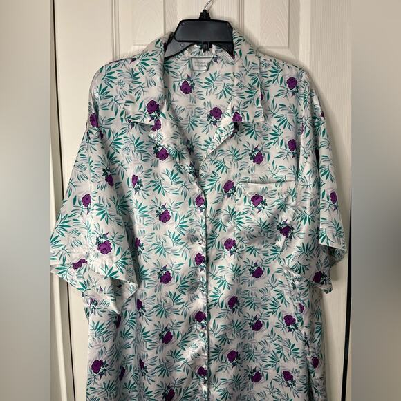 Intimate Moments Floral Satin Green Purple Button Up Retro Sleep Shirt 26/28 W - Picture 2 of 6